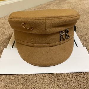 New in box beige RUSLAN BAGINSKIY Baker Boy Hat size medium